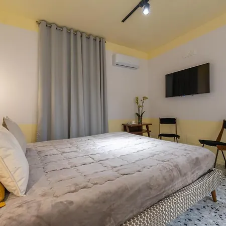Teatro Toledo 272 Bed & Breakfast Naples Exterior photo